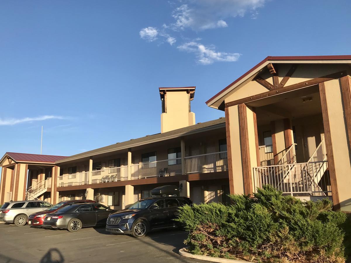 The Noor Hotel Torrey Exterior photo